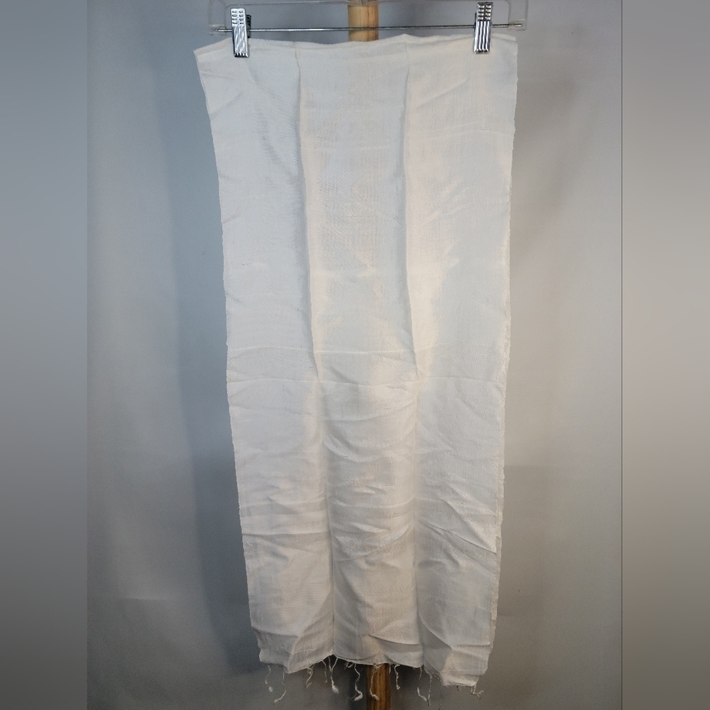 Vintage White Silk Scarf with fringe - Picture 3 of 10